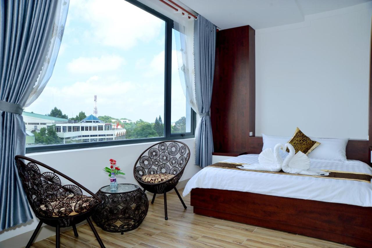 Buon Ma Thuot Hotel Buitenkant foto