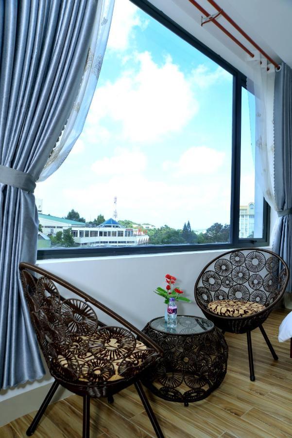 Buon Ma Thuot Hotel Buitenkant foto