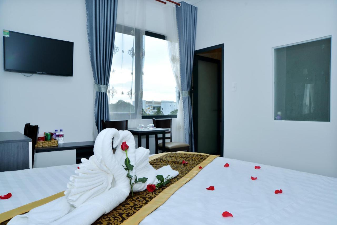 Buon Ma Thuot Hotel Buitenkant foto